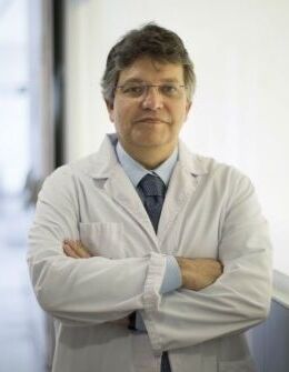 Médico oftalmólogo Fernando Bazan Machuca